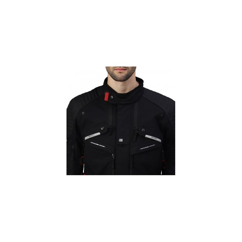 Veste-Nirvik-V2-couleur-Noire-par-Royal-Enfield-ref-RRGJRA220194