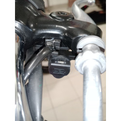 Prise-USB-Royal-Enfield-pour-Classic-350-HNTR-350-et-Twins-650-ref-RAC00053F