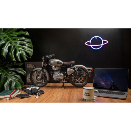 Maquette-Royal-Enfield-Classic-500-1-3-Gun-Grey-ref-RLCSMO220079