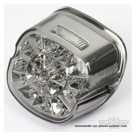 Feu-arrière-LED-Fumé