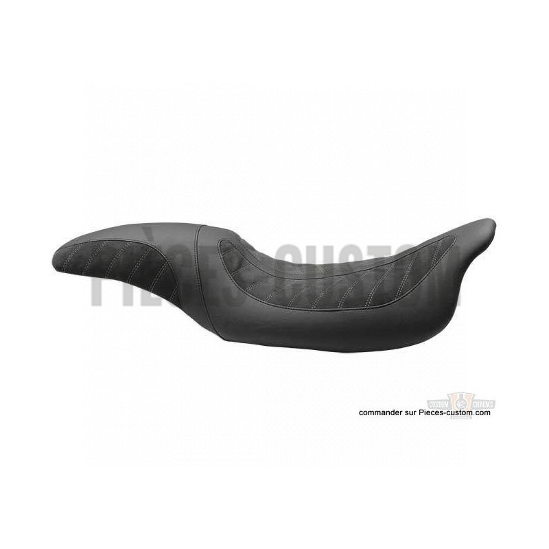 Selle-Mustang-Design-par-Fred-Len-Kodlin-Signature