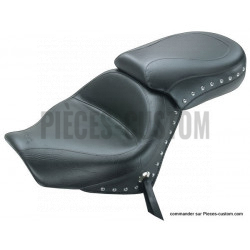 Selle Mustang Wide Cloutée VN900 06-15