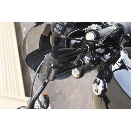 Risers 6" noir avec trous pour passage des câbles pour Softail Street Bob de 2018 à 2020