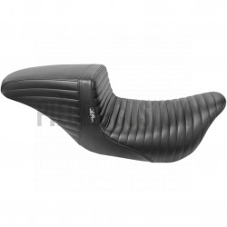 Selle-Le-Pera-Kickflip-Pleated