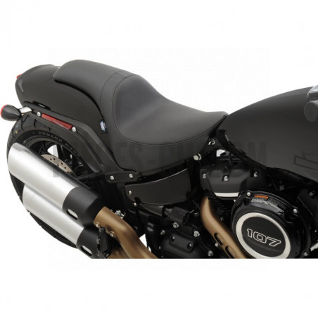 Selle-Bi-place-Predator-vinyl-lisse-pour-Softail-Fat-bob-FXFB-de-2018-à-2019