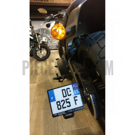 Support de plaque latéral avec éclairage pour Softail Fat Bob 114-107