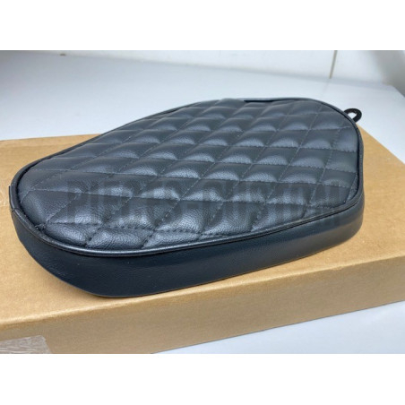 Selle-solo-old-Skool-Diamond-stitch
