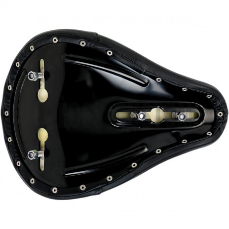 Selle solo midline Biltwell modèle Vertical Tuck-n-Roll